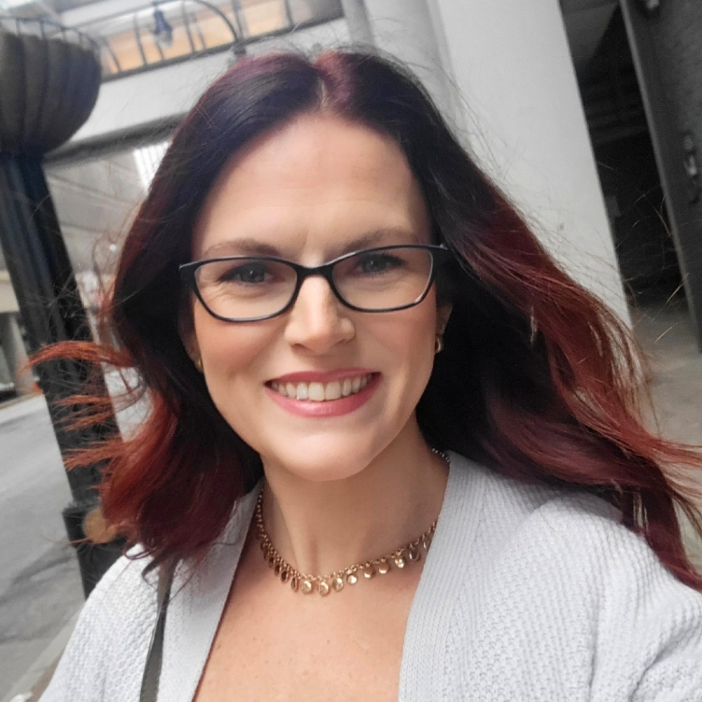 Meet your Posher, Lauren